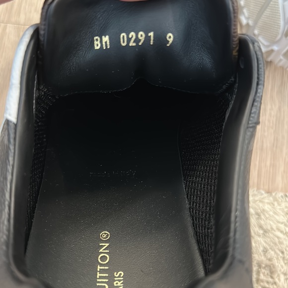 Run Away Louis Vuitton Sneakers - Picture 5 of 8